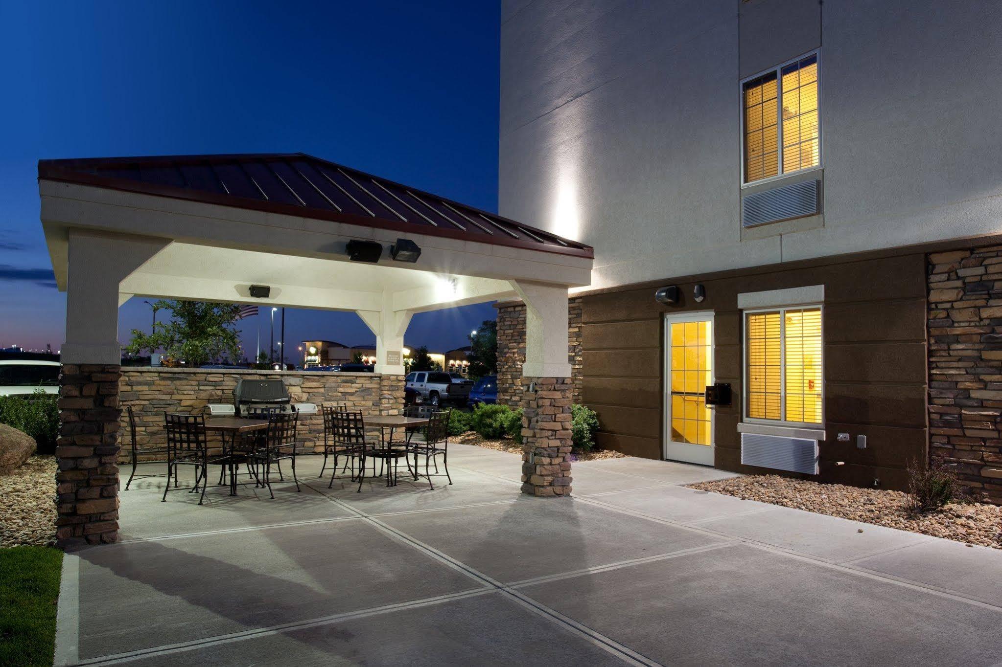 Candlewood Suites Loveland By Ihg Exterior foto